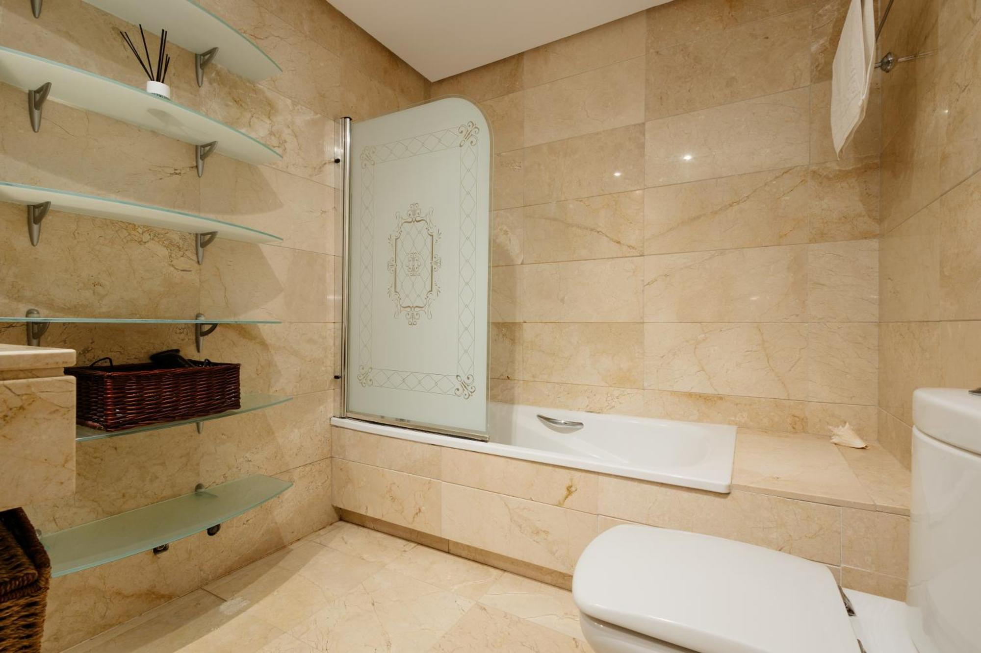 Ground Floor Holiday Apartment With Terrace And Pool In Puerto Banus, מארבלה מראה חיצוני תמונה