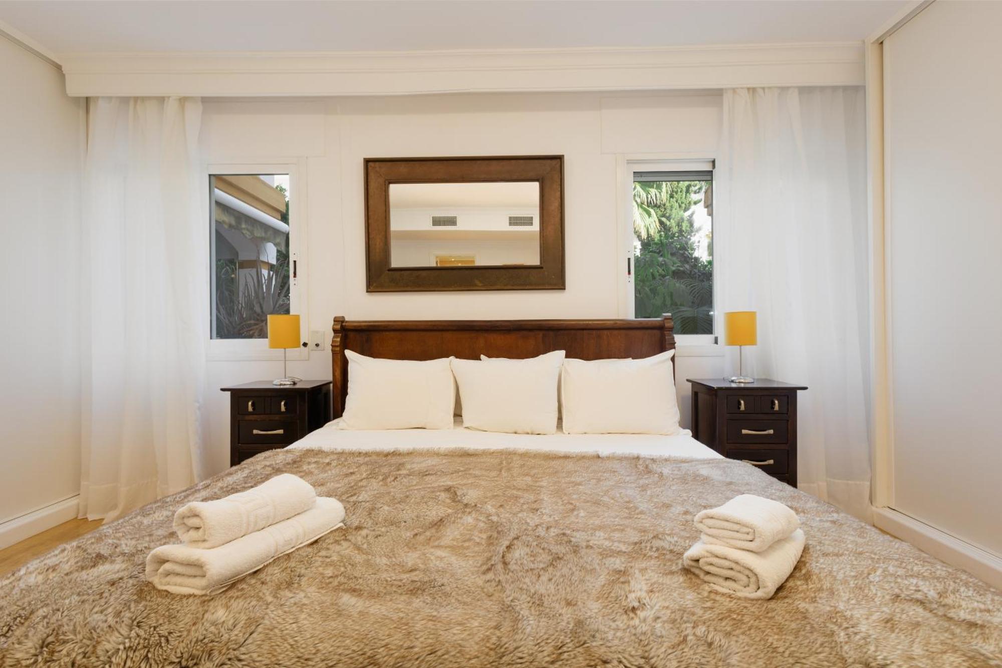 Ground Floor Holiday Apartment With Terrace And Pool In Puerto Banus, מארבלה מראה חיצוני תמונה