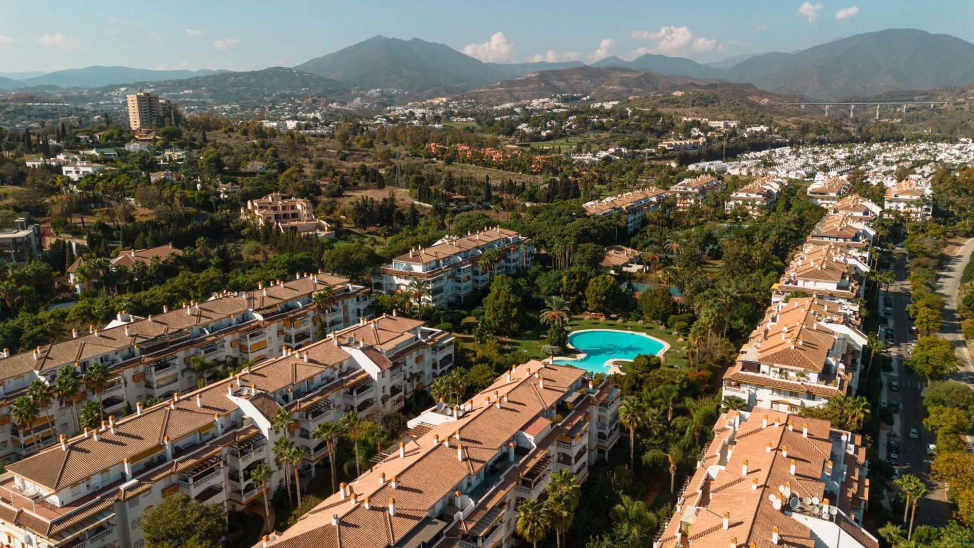 Ground Floor Holiday Apartment With Terrace And Pool In Puerto Banus, מארבלה מראה חיצוני תמונה